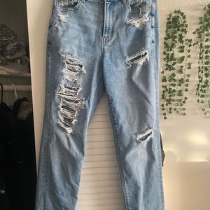 American Eagle Mom jean
